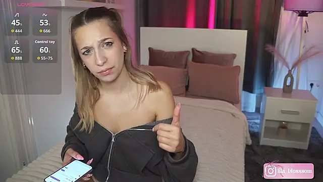 LilaaBlossom online show from 02.13.26