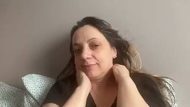 ShyFlameLive online show from 04.29.26