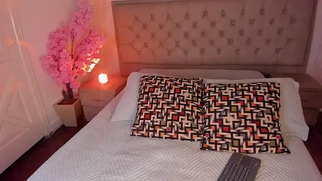 Sienna brunette online show from 05.09.26