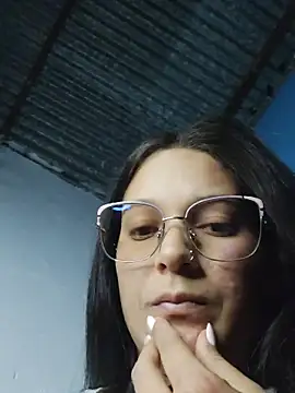 Snapshot of Perla_and_Maikol chatting on 02.11.26 Perla and Maikol online show from 02.11.26