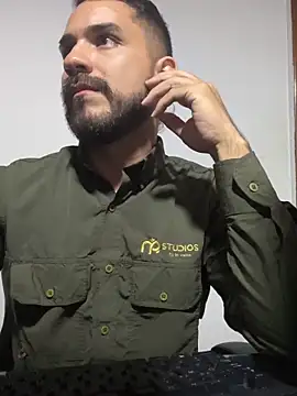 noa desire online show from 02.05.26