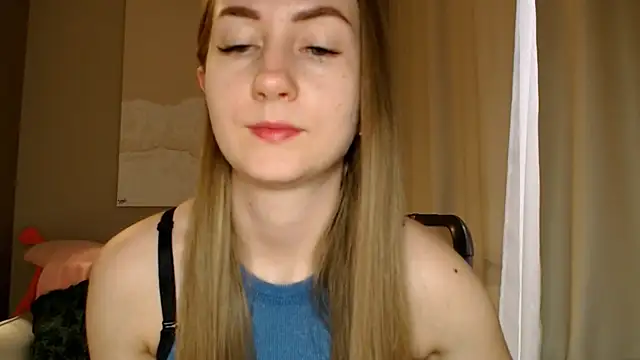 Snapshot of BluueSilk chatting on 12.30.24 BluueSilk online show from 12.30.24