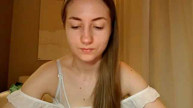 Snapshot of BluueSilk chatting on 01.23.25 BluueSilk online show from 01.23.25