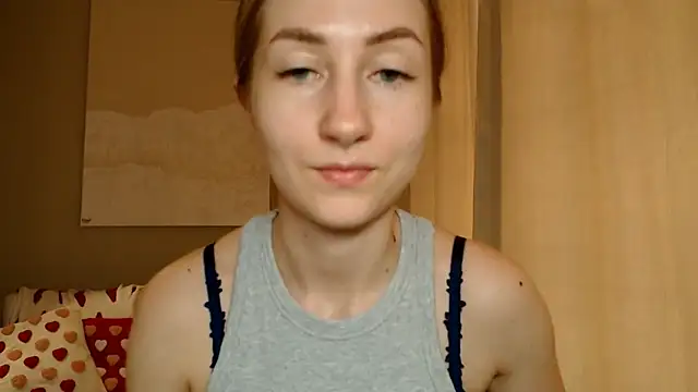 Snapshot of BluueSilk chatting on 02.15.25 BluueSilk online show from 02.15.25