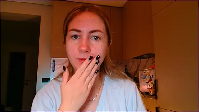 Snapshot of BluueSilk chatting on 01.07.26 BluueSilk online show from 01.07.26