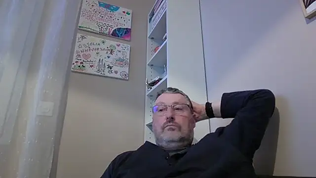 Snapshot of doudou310 chatting on 02.14.26 doudou310 online show from 02.14.26