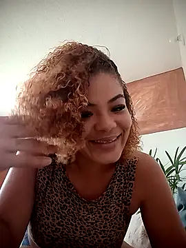 QuartoFechado online show from 02.07.26