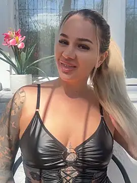 sexybatwomen33 online show from 04.08.26