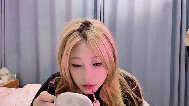 SM JIAJIA ZL online show from 06.27.26