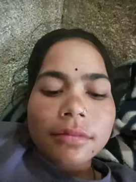 Snapshot of Sunali_Bendre chatting on 06.11.26 Sunali Bendre online show from 06.11.26