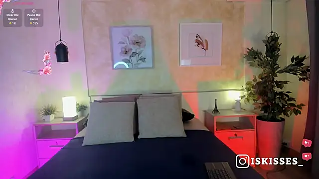 IsabellaSweet   online show from 04.20.26