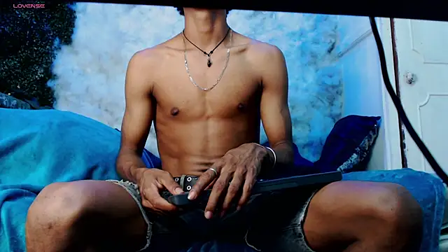 Snapshot of Walkers05 chatting on 03.01.26 Walkers05 online show from 03.01.26