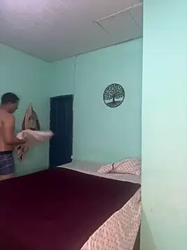 Snapshot of Loaisn chatting on 02.19.26 Loaisn online show from 02.19.26