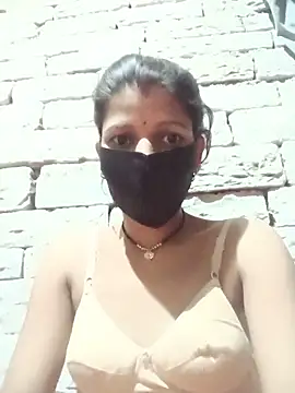 Snapshot of Divya-11431 chatting on 06.15.26 Divya-11431 online show from 06.15.26