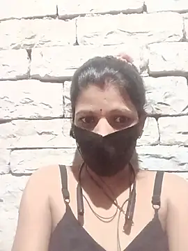 Snapshot of Divya-11431 chatting on 07.13.26 Divya-11431 online show from 07.13.26