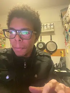 Snapshot of ELPikaPreta chatting on 02.14.26 ELPikaPreta online show from 02.14.26