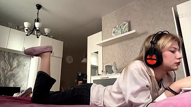 LadyFoxLove online show from 03.05.26