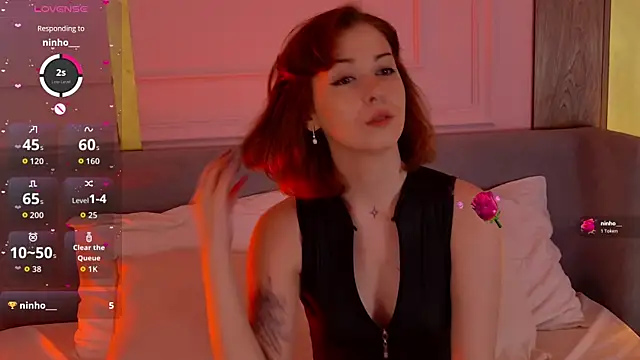 VivanWestwood online show from 04.13.26