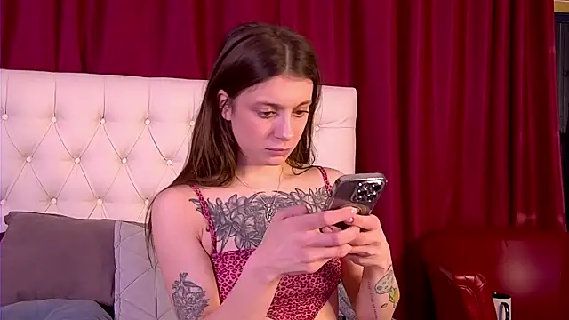 EileenElfie online show from 03.25.26