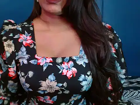 Hotginni4 online show from 05.10.26