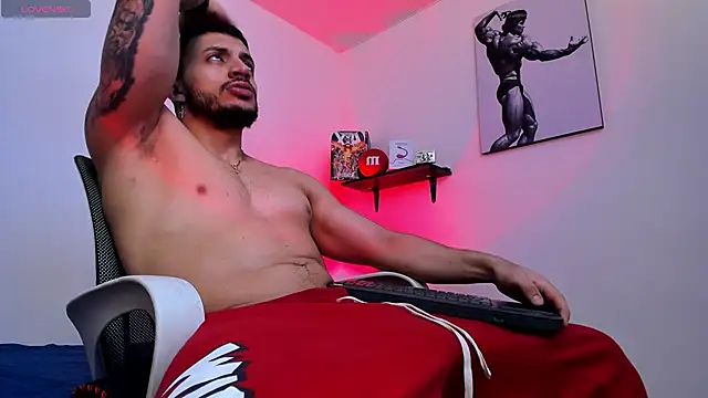 LiamReigns  online show from 04.23.26