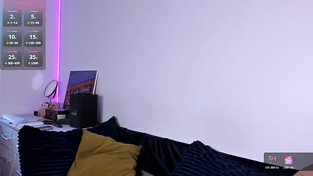 miabellee  online show from 04.17.26