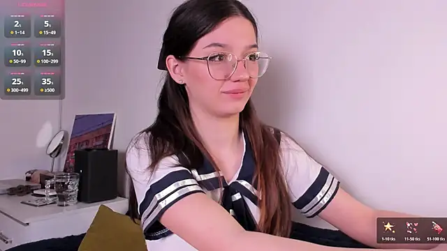 miabellee  online show from 04.18.26