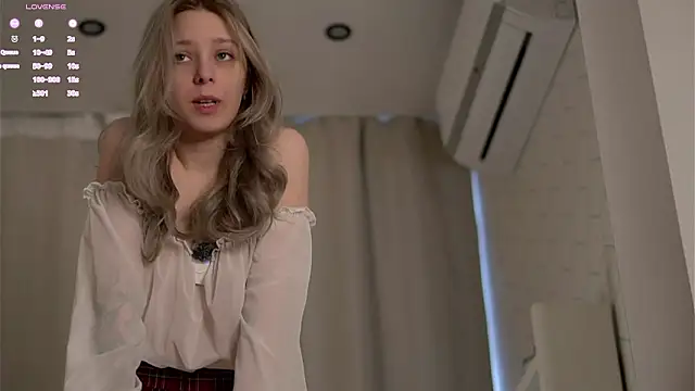 Snapshot of LeeryWonder chatting on 02.12.26 LeeryWonder online show from 02.12.26