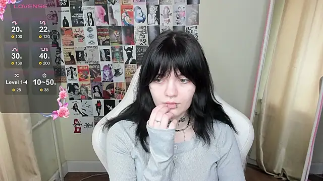 Emma Darkkk online show from 02.17.26