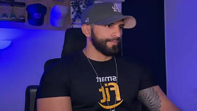 SamDornan51 online show from 04.13.26