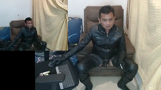 Snapshot of Leatherbdsm81 chatting on 06.08.26 Leatherbdsm81 online show from 06.08.26