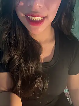 QuynhAnh 2k1 online show from 02.05.26