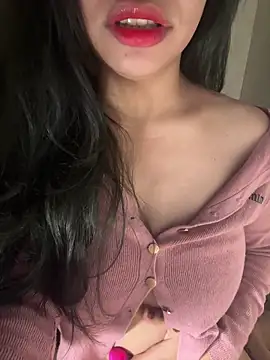 QuynhAnh 2k1 online show from 02.21.26