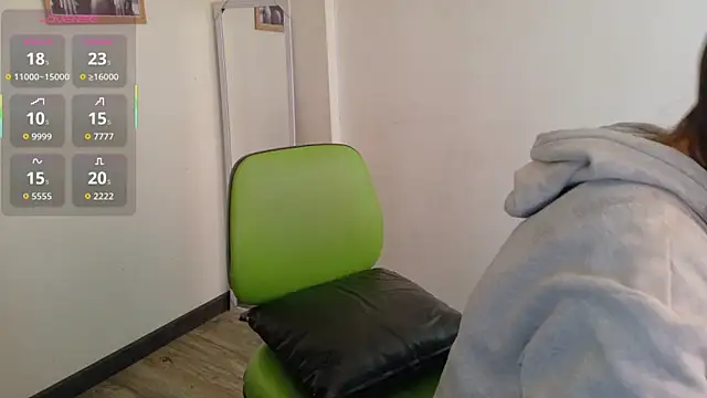 PaulaSantanaOf online show from 02.21.26