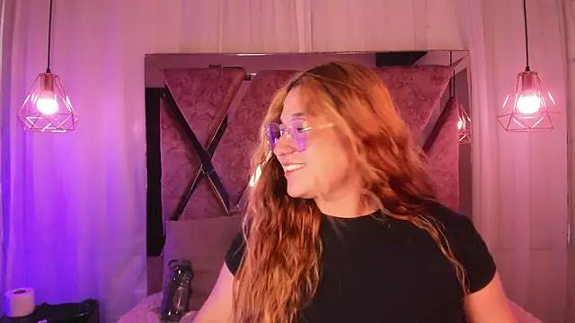 Snapshot of shantal_cooper_ chatting on 02.09.26 shantal cooper online show from 02.09.26