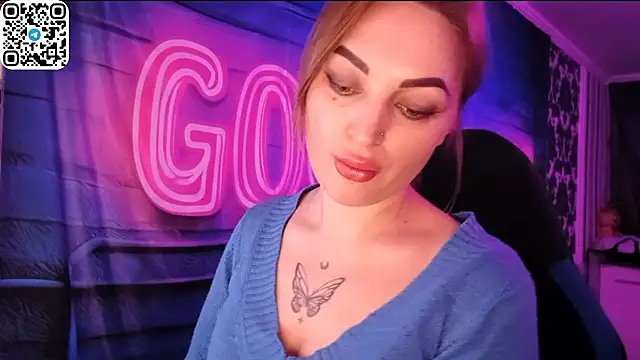 Snapshot of Vellora_ chatting on 03.04.26 Vellora online show from 03.04.26