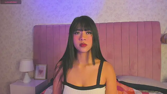 Snapshot of Katiawilson chatting on 02.18.26 Katiawilson online show from 02.18.26