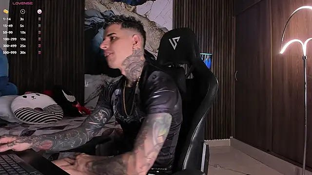 trisstann  online show from 03.15.26