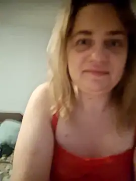 Snapshot of VitniKis chatting on 01.31.26 VitniKis online show from 01.31.26