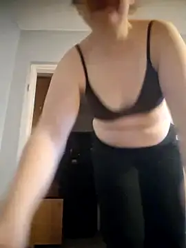 Snapshot of VitniKis chatting on 02.03.26 VitniKis online show from 02.03.26