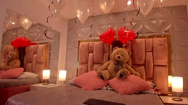 Paris Velvet online show from 02.13.26