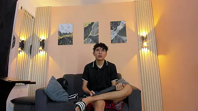 DesiresOfOlympus  online show from 04.18.26