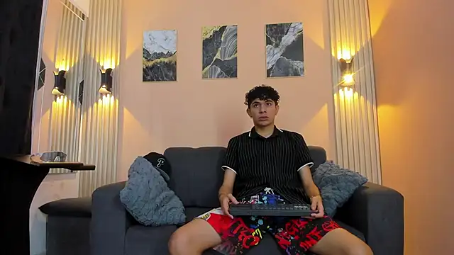 DesiresOfOlympus  online show from 04.18.26