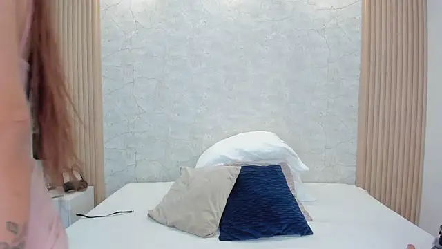 ViolettaRousee  online show from 04.01.26