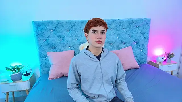 Snapshot of ryan_onFire chatting on 03.04.26 ryan onFire online show from 03.04.26