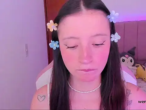 Snapshot of wenn_ chatting on 03.27.26 wenn online show from 03.27.26