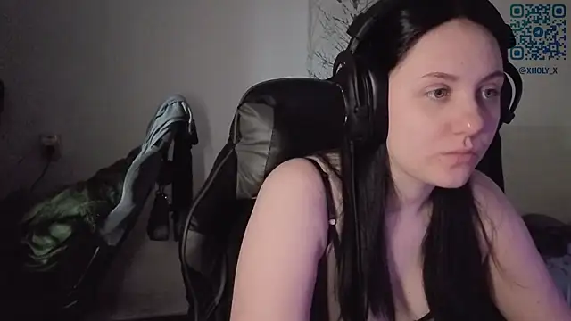 Holy Kveta online show from 04.15.26