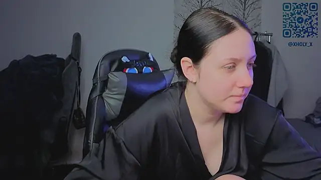 Snapshot of Holy_Kveta chatting on 05.21.26 Holy Kveta online show from 05.21.26
