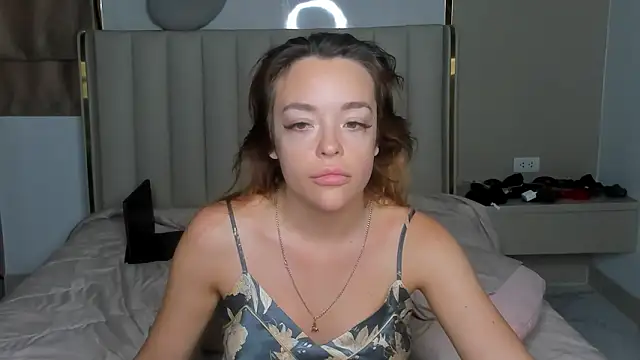 stellaa quenn online show from 02.20.26