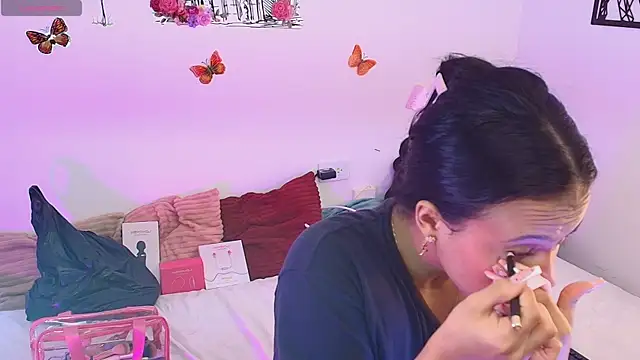 Snapshot of Kristin___ chatting on 02.28.26 Kristin online show from 02.28.26